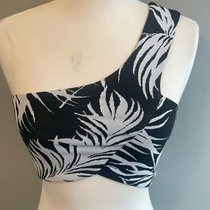 New Zara Womens One Shoulder Crop Top Floral Black White Print Size Small